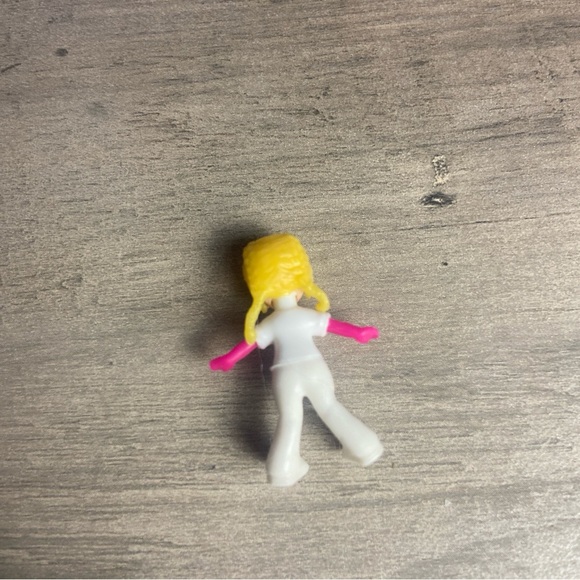 2018 Polly Pocket Pollyville Mega Mall Mattel 6 levels Parking Garage Polly - Picture 5 of 16